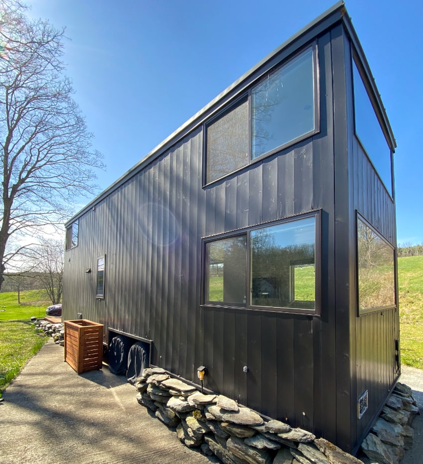tiny house exterior