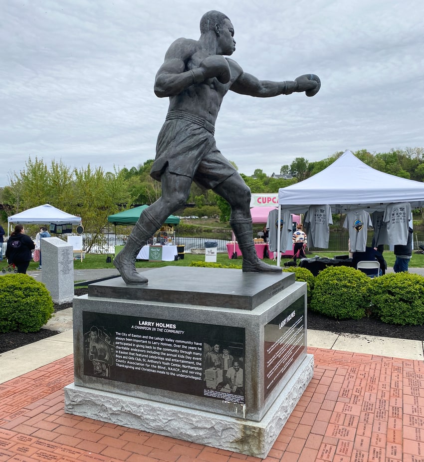 Sculpture of Larry Holmes, The Easton Assassin