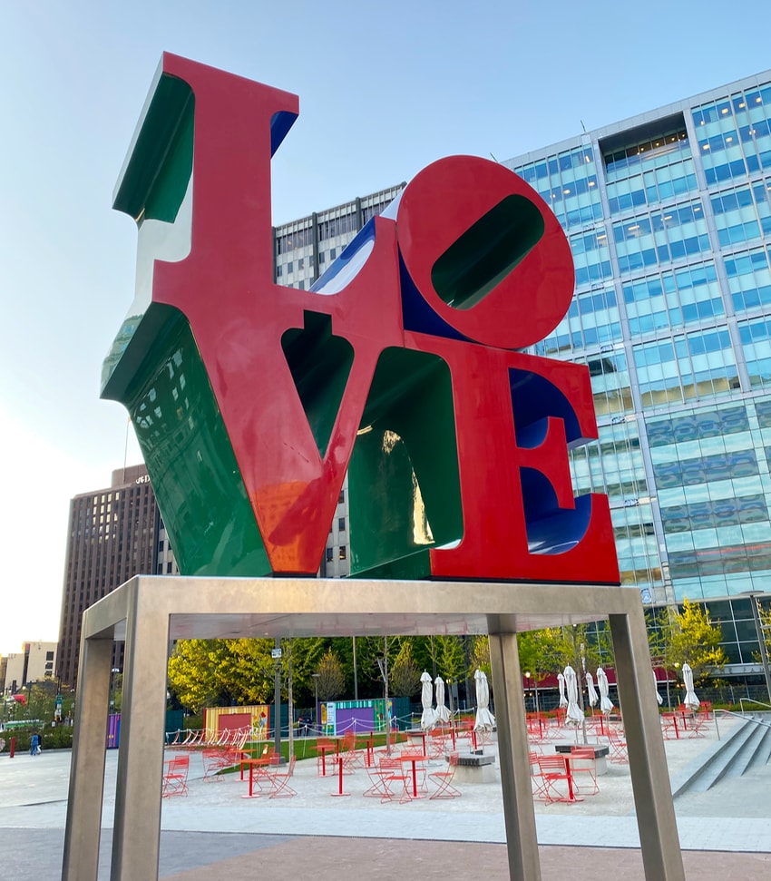 Robert Indiana Love sculpture in Philadelphia