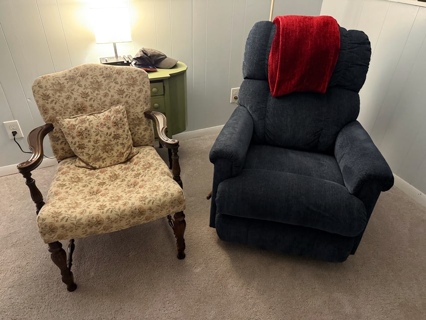 Archie Bunker and Edith chairs that remind me of All in The Family