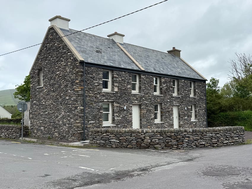 Dry-stone walled cottage in Ireland